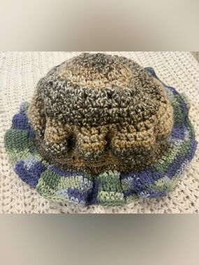 Handmade Crochet Bucket Hat – Multicolor Ruffle Brim – Unique Artisan Piece
